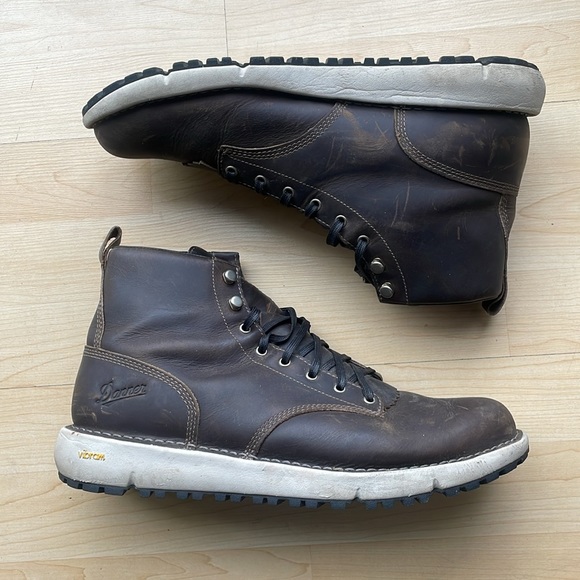 Danner - Mens Logger917 Boots, size 13 US mens, color brown.